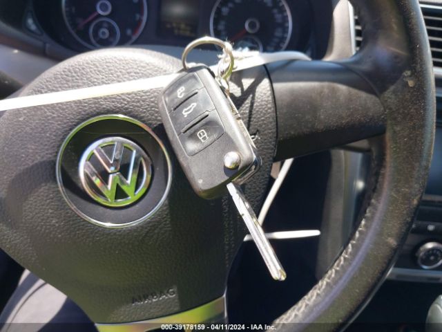 1VWAT7A32FC115779 Volkswagen Passat 1.8t Limited Edition