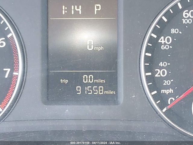 1VWAT7A32FC115779 Volkswagen Passat 1.8t Limited Edition