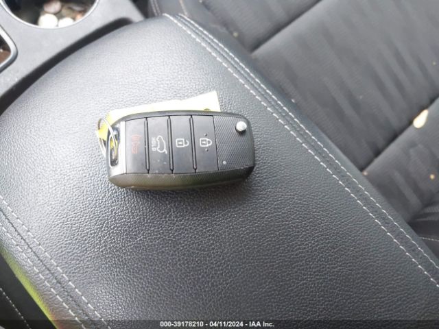 KNDPMCAC1L7799005 KIA Sportage Lx