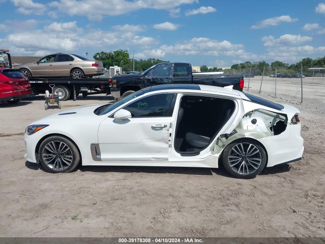KIA Stinger Premium 2018 KNAE25LA3J6014553 Image 15