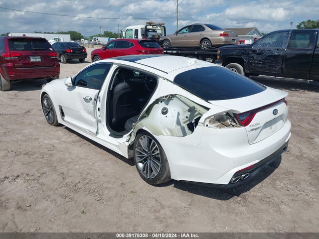 KIA Stinger Premium 2018 KNAE25LA3J6014553 Image 3