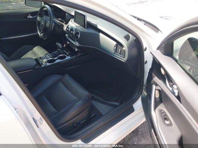 KIA Stinger Premium 2018 KNAE25LA3J6014553 Image 5