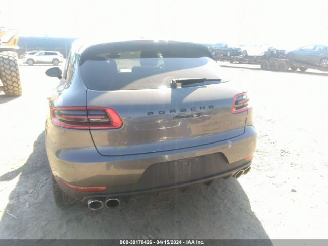 WP1AA2A53JLB24253 Porsche Macan Sport Edition
