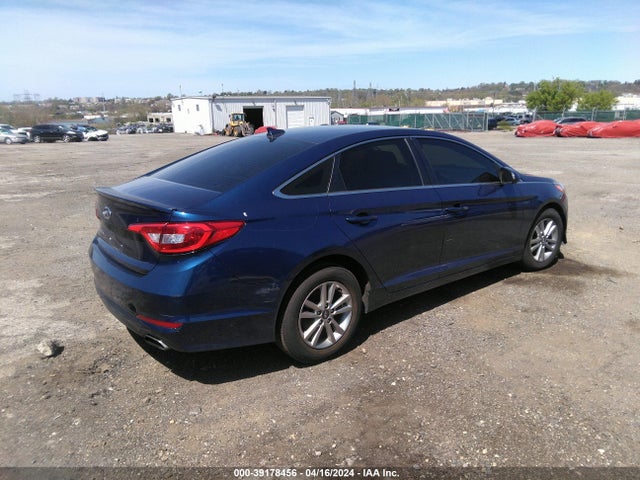 Hyundai SONATA SE 2016 5NPE24AF1GH310360 Image 4