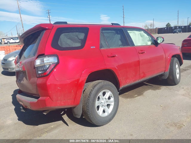 Toyota 4RUNNER SR5 2023 JTEMU5JR5P6198013 Image 4