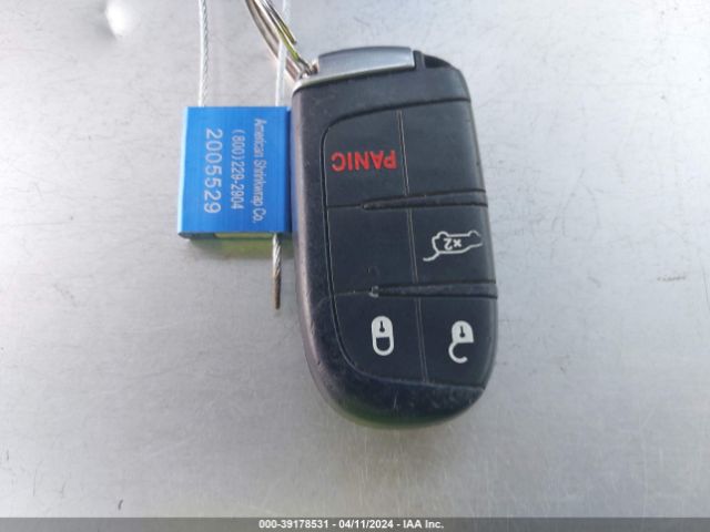 1C4RDHAG0JC175631 Dodge Durango Sxt Rwd