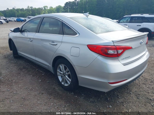 Hyundai SONATA SE 2016 5NPE24AF4GH307257 Image 3