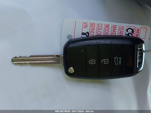 KNAFX4A83E5128273 KIA FORTE EX