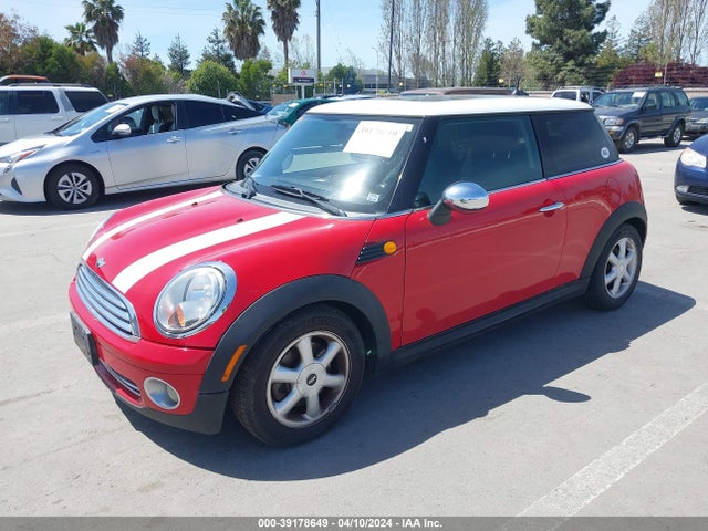 2009 MINI COOPER WMWMF33519TW71288 Photo 1
