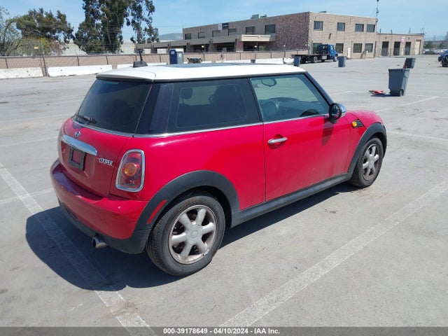 2009 MINI COOPER WMWMF33519TW71288 Photo 3