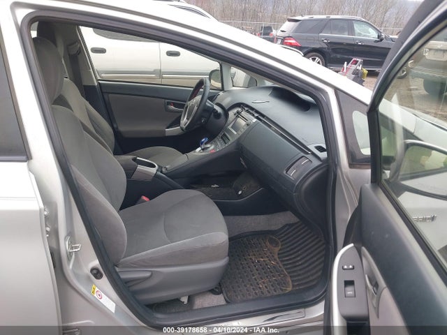 Toyota Prius Three 2014 JTDKN3DU0E1741274 Image 5