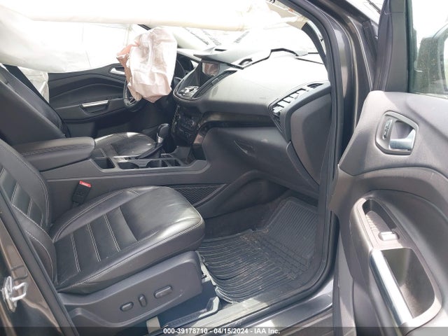 Ford Escape Titanium 2017 1FMCU9J97HUC38477 Image 5