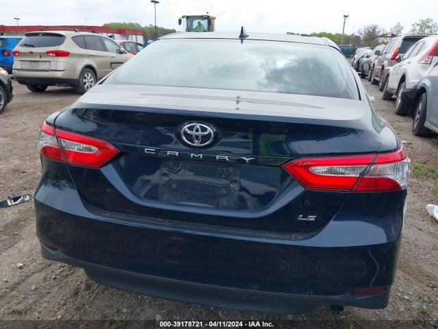 Toyota CAMRY LE 2019 4T1B11HK9KU737481 Image 17