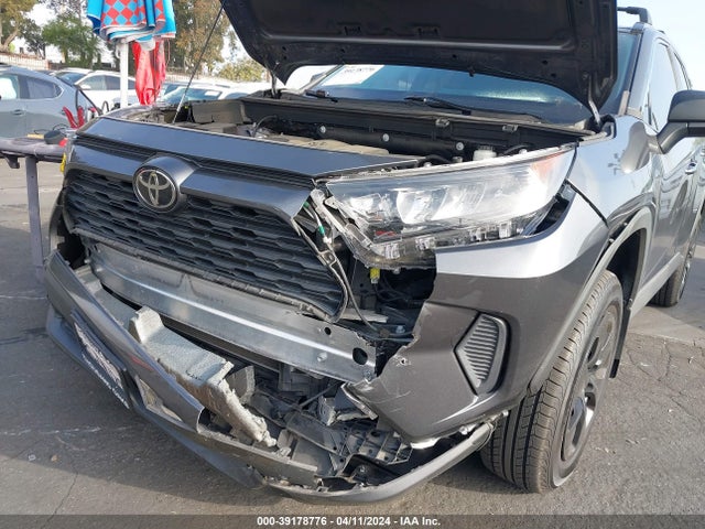 Toyota RAV4 LE 2020 2T3H1RFV9LC085283 Image 6