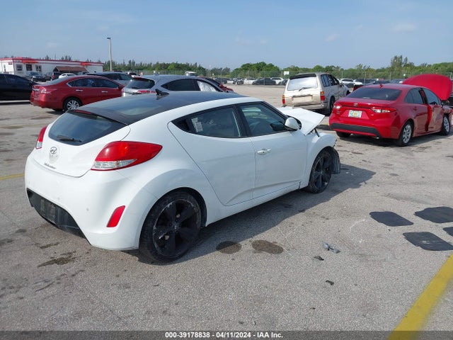 Hyundai Veloster Base W/gray 2014 KMHTC6AD4EU208757 Image 4