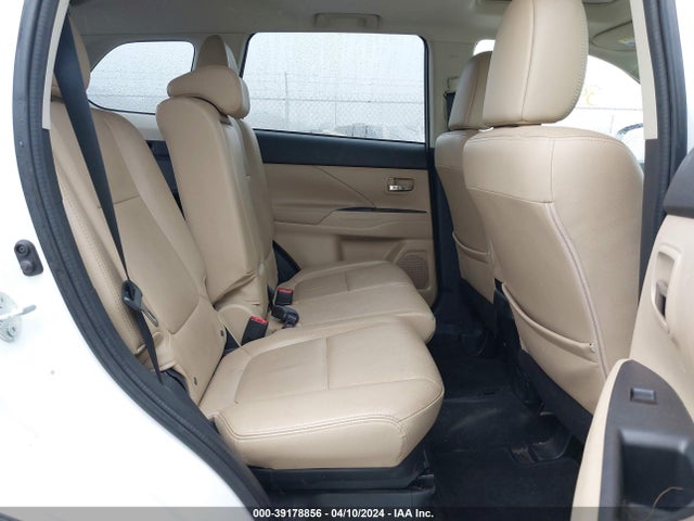 JA4AD3A37FZ004984 Mitsubishi Outlander Se