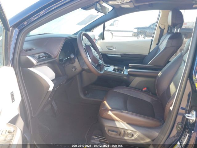 5TDERKEC6MS031539 Toyota Sienna Platinum