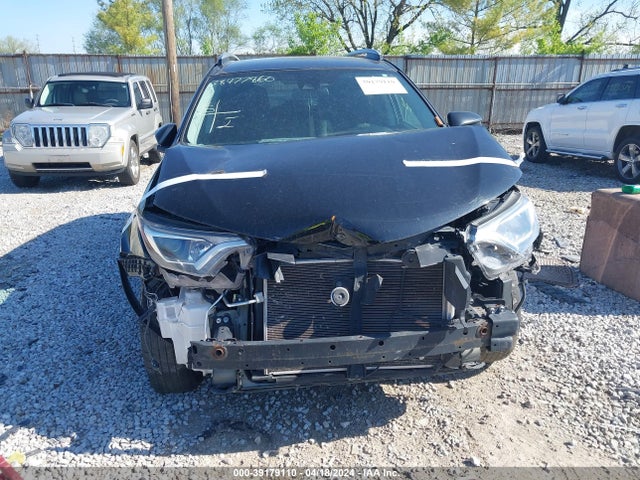 Toyota RAV4 LE 2018 2T3BFREV9JW758741 Image 12