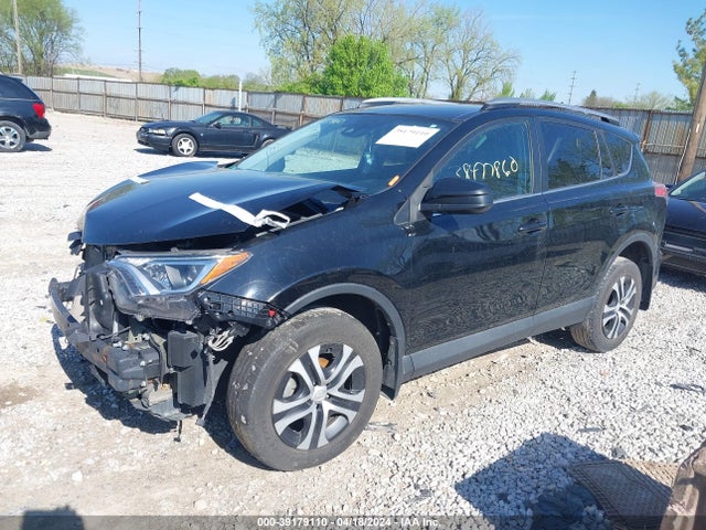 Toyota RAV4 LE 2018 2T3BFREV9JW758741 Image 2