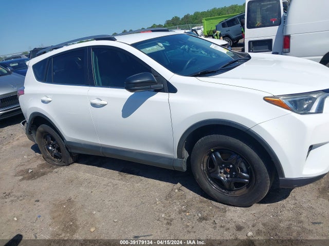 Toyota RAV4 LE 2017 2T3ZFREV9HW382101 Image 13