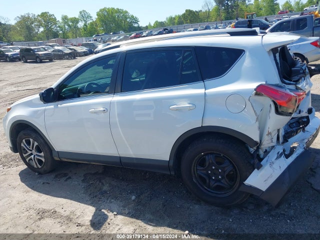 Toyota RAV4 LE 2017 2T3ZFREV9HW382101 Image 14