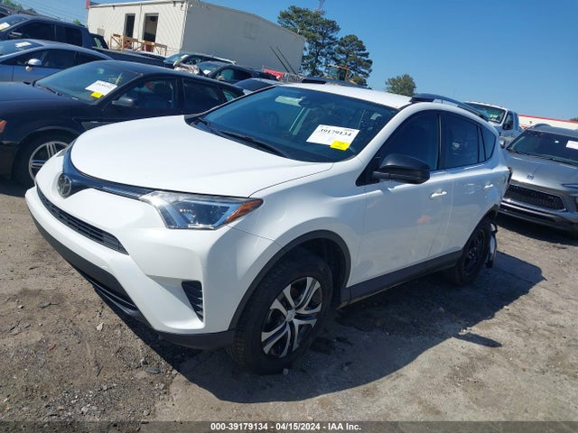Toyota RAV4 LE 2017 2T3ZFREV9HW382101 Image 2