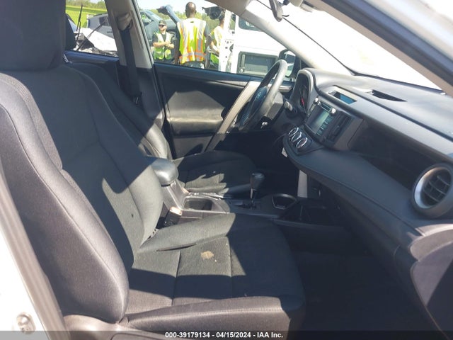 Toyota RAV4 LE 2017 2T3ZFREV9HW382101 Image 5