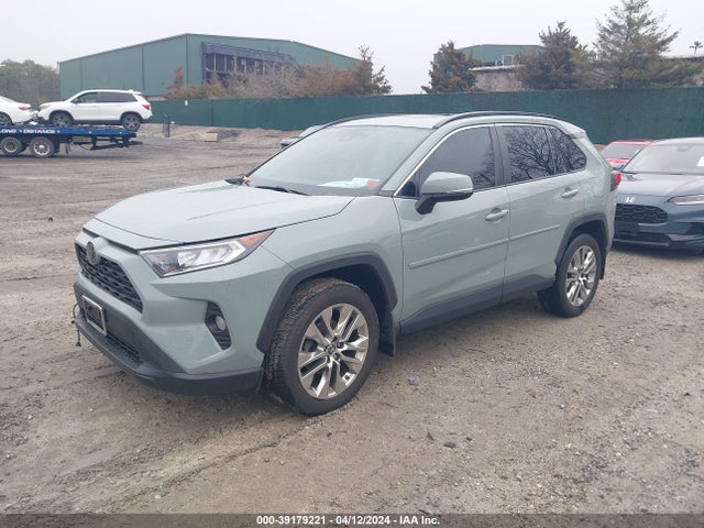 Toyota Rav4 Xle Premium 2019 JTMA1RFV9KD506964 Image 2