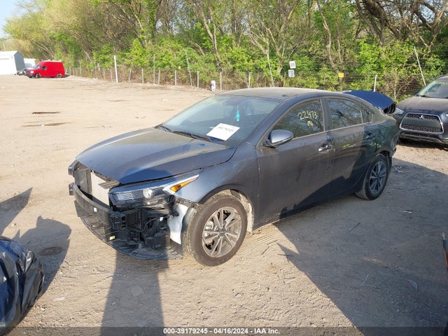 KIA Forte Lxs 2023 3KPF24AD9PE597860 Image 2