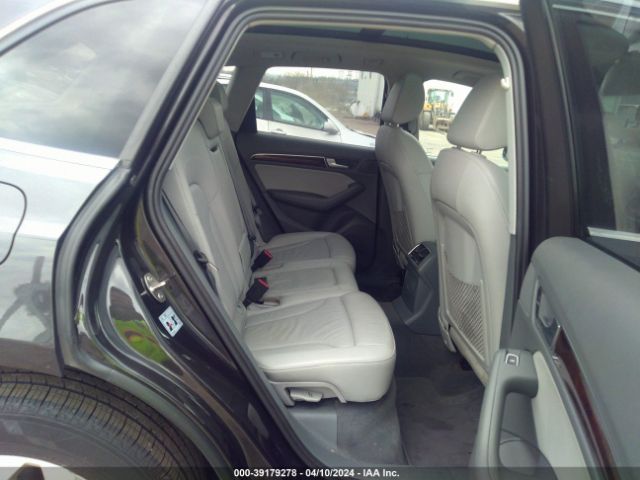 WA1LFAFP2FA085765 Audi Q5 2.0t Premium