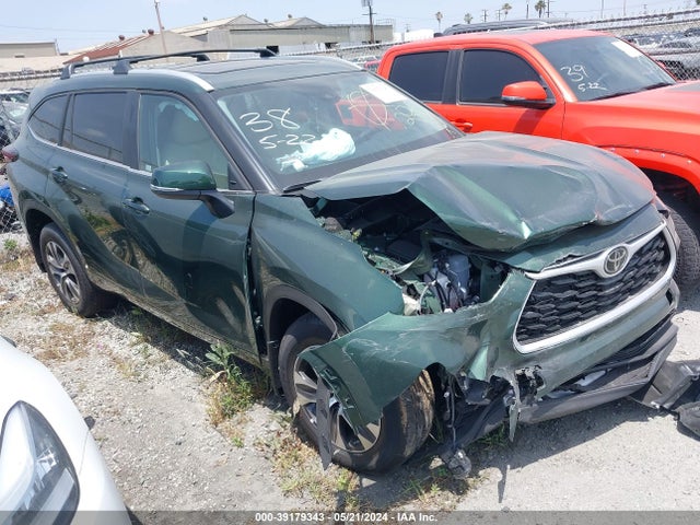 Toyota Highlander Xle 2024 5TDKDRAH3RS531371 Image 1