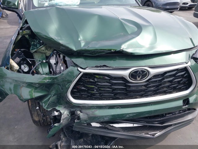 Toyota Highlander Xle 2024 5TDKDRAH3RS531371 Image 17