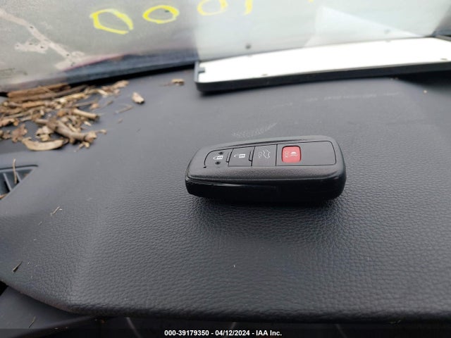 2021 Toyota Rav4 Xle მანქანა იყიდება აუქციონზე, vin: 2T3W1RFV1MW127663, აუქციონის ნომერი: 39179350