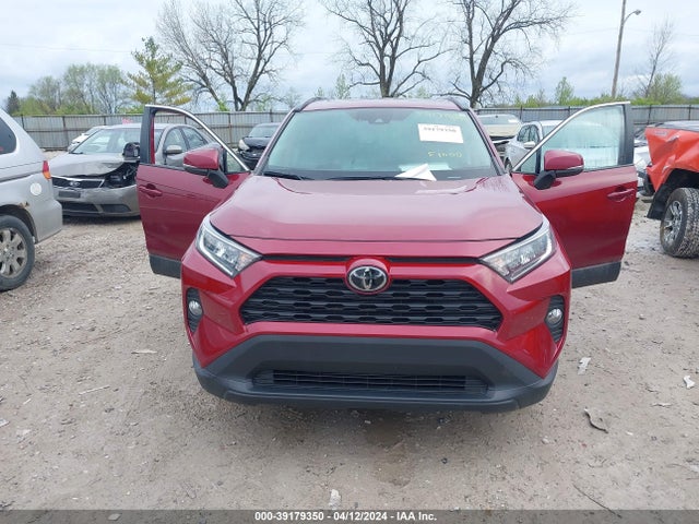 2021 Toyota Rav4 Xle მანქანა იყიდება აუქციონზე, vin: 2T3W1RFV1MW127663, აუქციონის ნომერი: 39179350