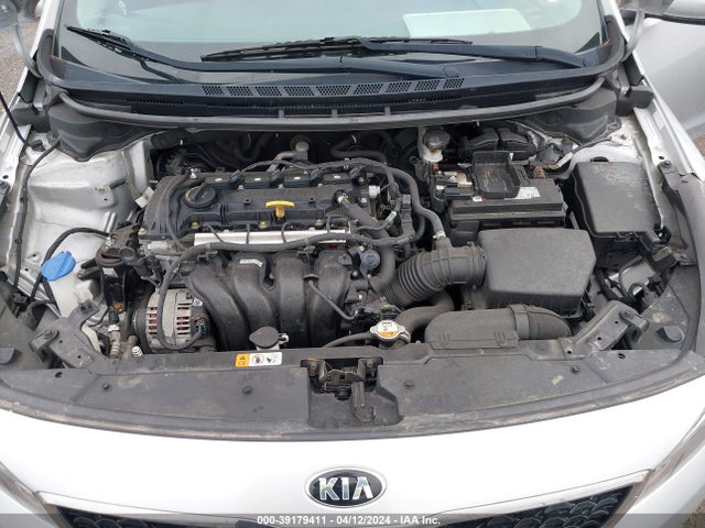 KIA FORTE LX 2017 3KPFK4A76HE153797 Image 10