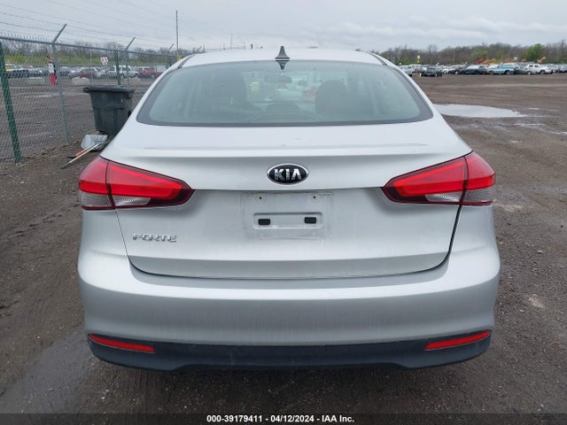 KIA FORTE LX 2017 3KPFK4A76HE153797 Image 16