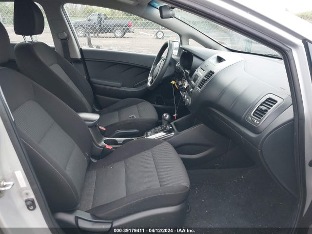 KIA FORTE LX 2017 3KPFK4A76HE153797 Image 5