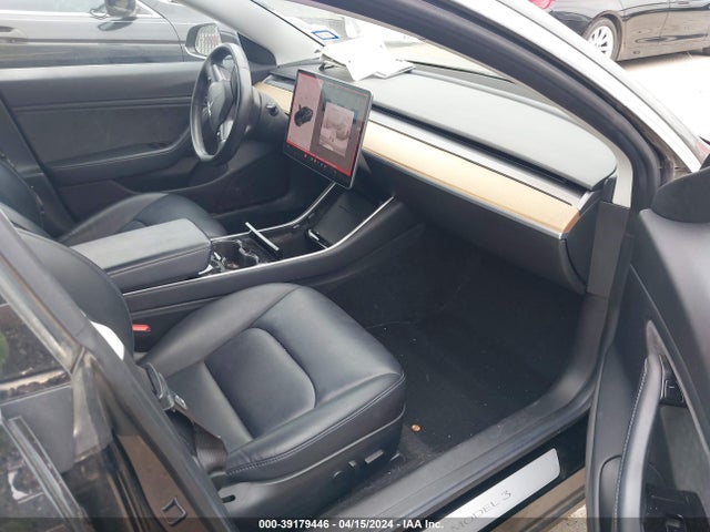 Tesla Model 3 Long Range/mid Range 2018 5YJ3E1EA9JF042837 Image 5