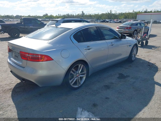 2017 JAGUAR XE SAJAD4BV8HA966998 Photo 3