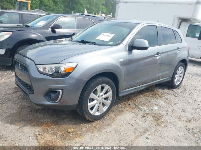4A4AP3AU2FE043360 Mitsubishi Outlander Sport Es