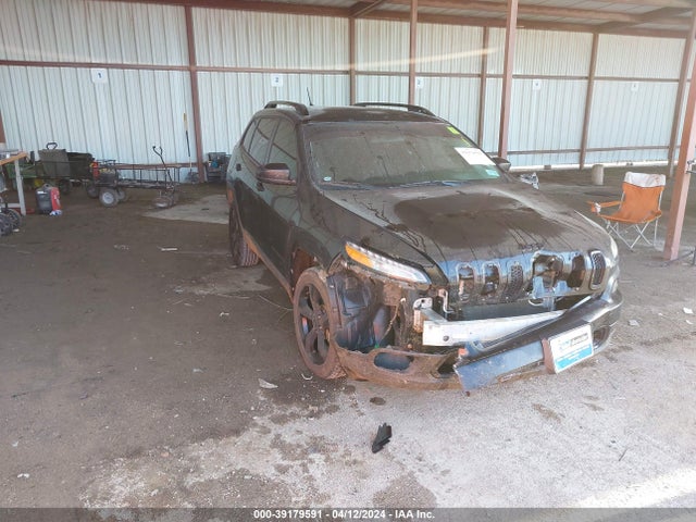 1C4PJLCBXJD573024 Jeep Cherokee Latitude Fwd
