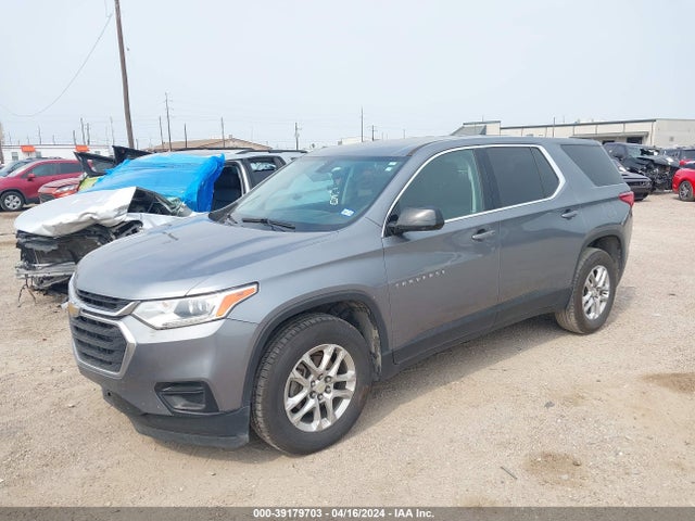 Chevrolet Traverse Ls 2019 1GNERFKW4KJ127466 Image 2