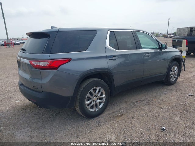 Chevrolet Traverse Ls 2019 1GNERFKW4KJ127466 Image 4