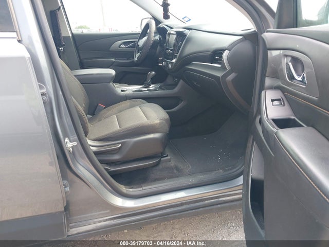 Chevrolet Traverse Ls 2019 1GNERFKW4KJ127466 Image 5