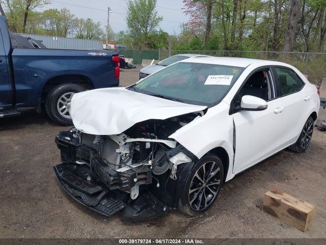 Toyota COROLLA SE 2018 2T1BURHE8JC994518 Image 2