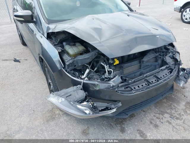 Ford FOCUS SEL 2018 1FADP3H24JL252831 Image 13