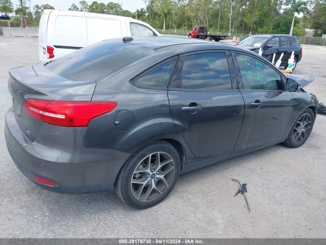 Ford FOCUS SEL 2018 1FADP3H24JL252831 Image 4