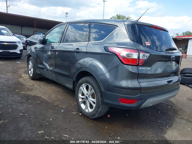 Ford ESCAPE SE 2017 1FMCU0GD2HUF05404 Image 3