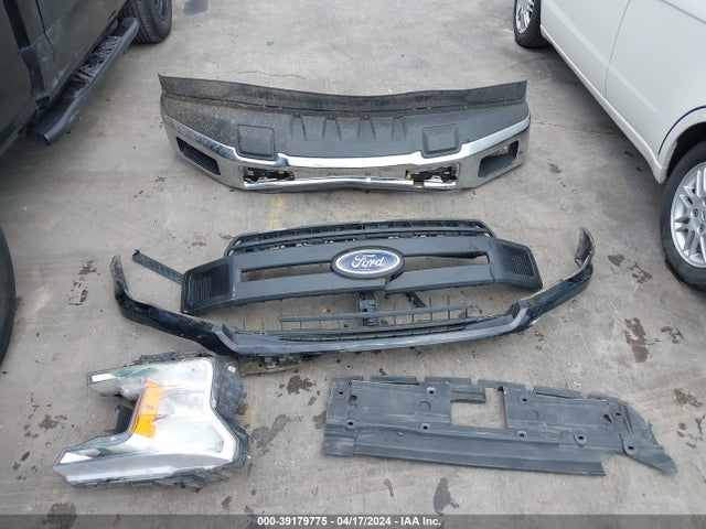 Ford F-150 Xl 2018 1FTMF1CB6JKC40193 Image 12