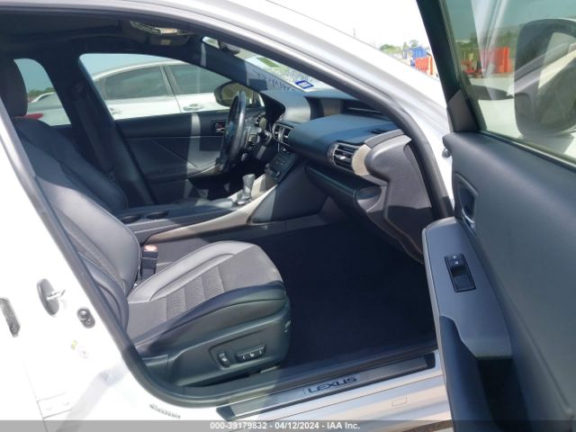 JTHBA1D24G5035272 Lexus IS 200T